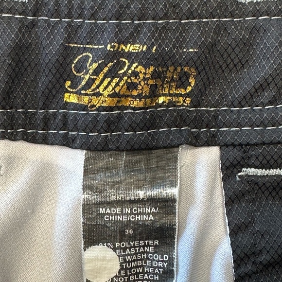 Hybrid & Company Black and Gray Patterned Shorts - Picture 5 of 6